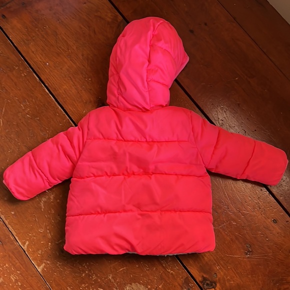 Neon pink reversible puffer coat - Picture 2 of 6